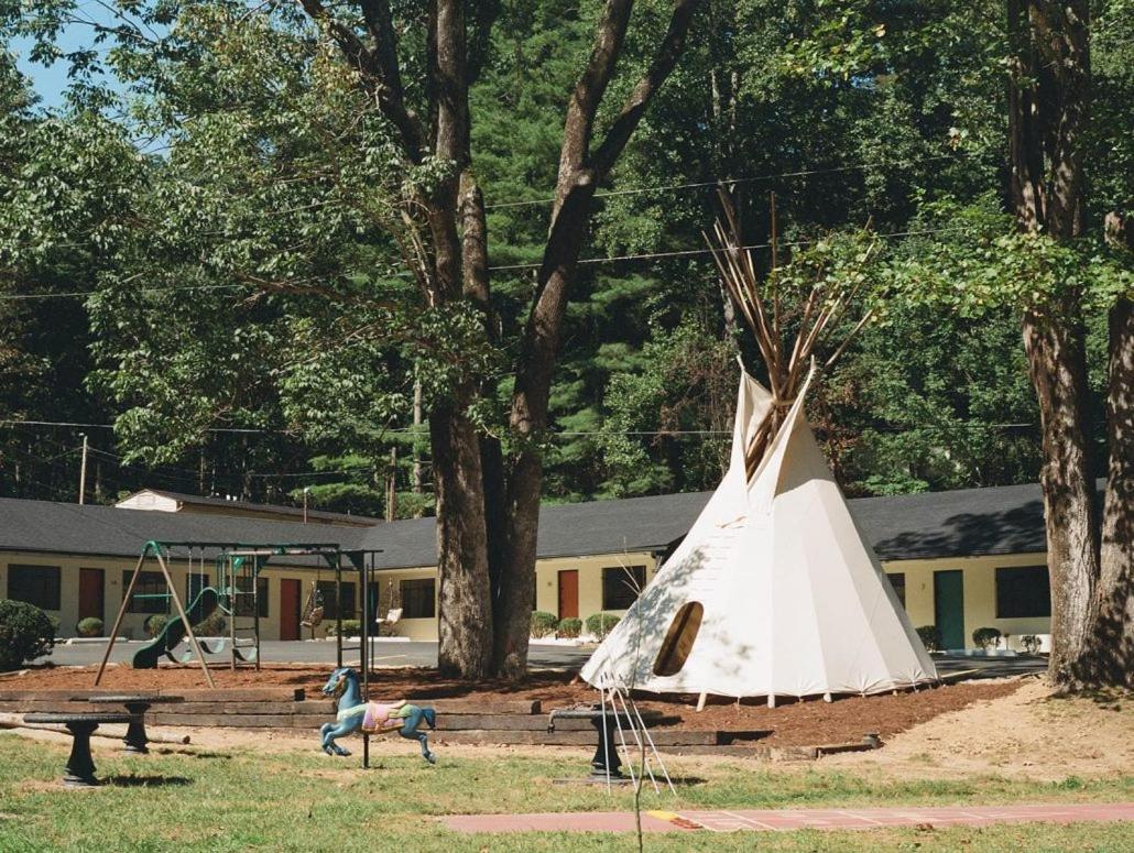 Route 19 Inn Maggie Valley Exterior photo